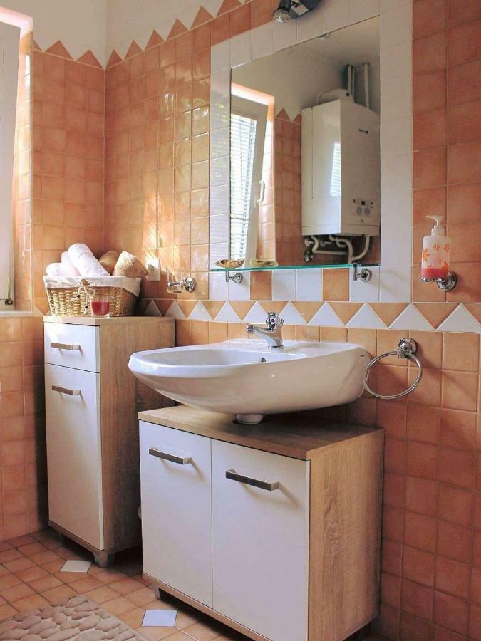 Apartman Ruza 2 Opric Eksteriør bilde